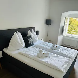 Homestay Palais Am Kai - Zentrale Lage, Kostenloser Parkplatz, Salzburg