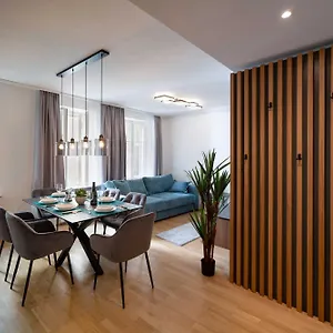 Apartment Altstadt-app. Domblick!, Salzburg